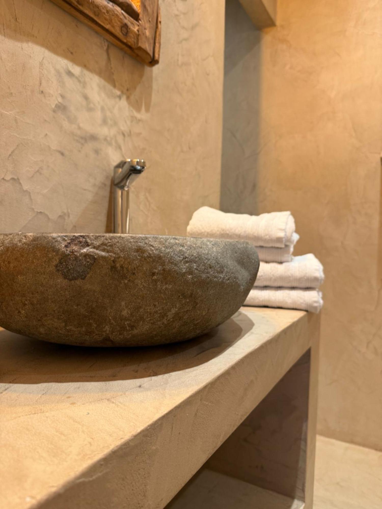 Hotel Giorgi Et Insolites-jacuzzi Prive